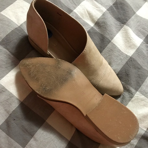 Cream cut out bootie - Picture 3 of 3